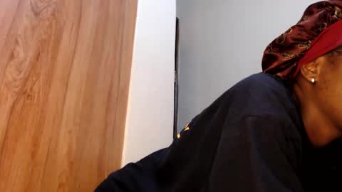 Snapshot of fatpussy_ebony chatting on 02/25/25, 06:14 lexie online show from 02/25/25, 06:14