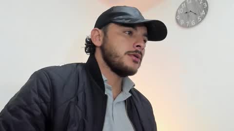 Snapshot of favid95 chatting on 01/09/25, 02:22 favid95 online show from 01/09/25, 02:22