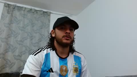 Snapshot of favid95 chatting on 09/21/25, 04:47 favid95 online show from 09/21/25, 04:47
