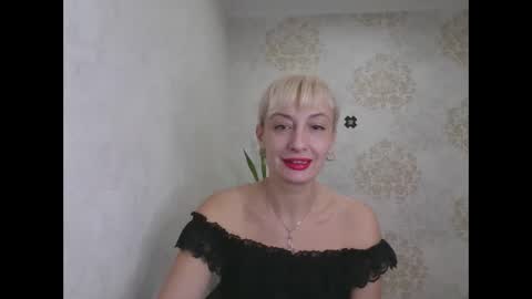 favorite_angel online show from 01/12/25, 07:31