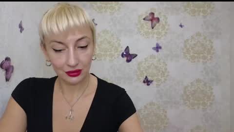 favorite_angel online show from 01/28/25, 09:40