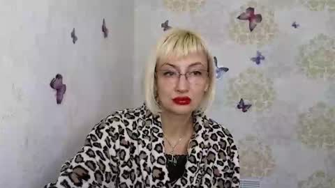 favorite_angel online show from 02/08/25, 09:24