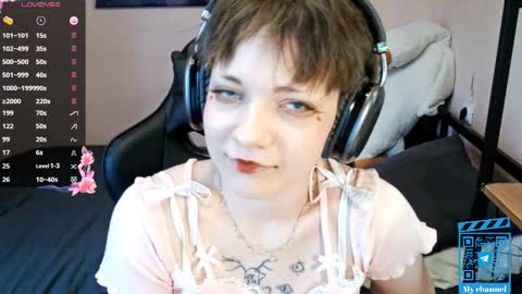 Lily online show from 09/17/25, 01:02