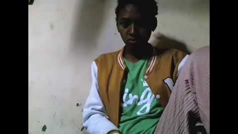 fazila online show from 09/26/25, 07:01