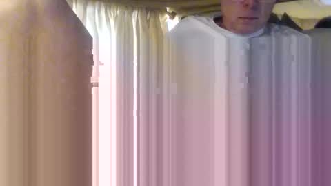 Snapshot of fdguy44 chatting on 12/01/25, 07:52 K online show from 12/01/25, 07:52