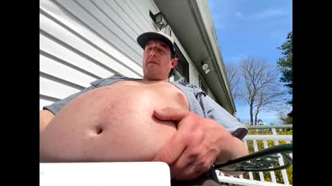 Snapshot of feedmyhugebelly chatting on 04/23/26, 04:53 feedmyhugebelly online show from 04/23/26, 04:53