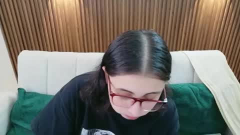 Feelena online show from 06/13/26, 03:43