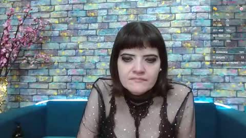 Laura online show from 01/02/25, 10:11