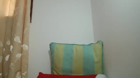 feetlovely507541 online show from 04/27/26, 06:55