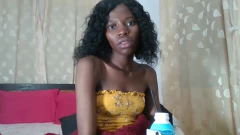 feetlovely507541 online show from 05/08/26, 06:46
