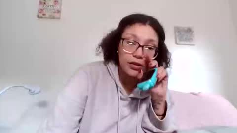 Snapshot of feetnymph chatting on 11/14/25, 04:49 Soley online show from 11/14/25, 04:49