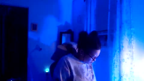 Snapshot of feetnymph chatting on 12/17/25, 12:16 Soley online show from 12/17/25, 12:16