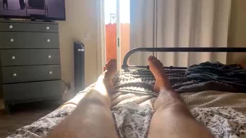 Snapshot of feetomines chatting on 10/11/25, 04:38 FEETOMINES online show from 10/11/25, 04:38