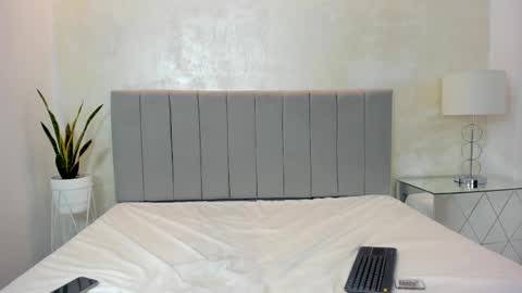 felicia_whitee online show from 10/09/25, 03:10