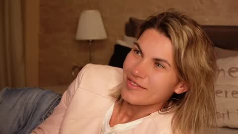 FeliciaKrige online show from 06/01/26, 08:21