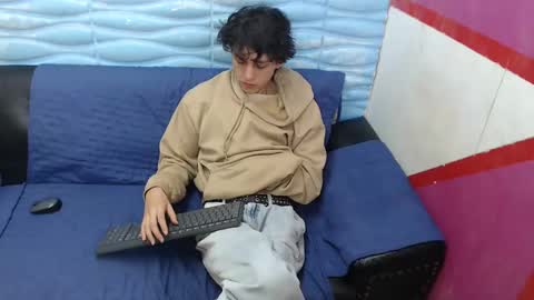 Felipe Browns online show from 01/04/25, 01:10