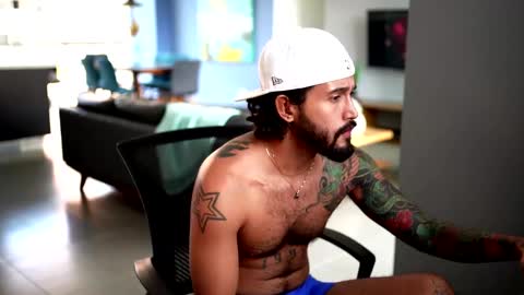 Snapshot of felix_candela chatting on 01/17/25, 06:02 Felix Candela online show from 01/17/25, 06:02