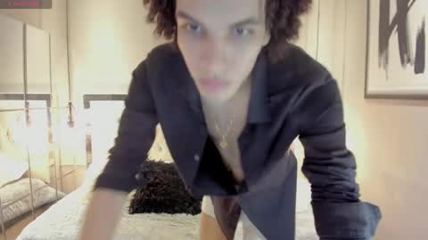 Snapshot of felix_haze chatting on 05/15/26, 05:42 FELIPE online show from 05/15/26, 05:42