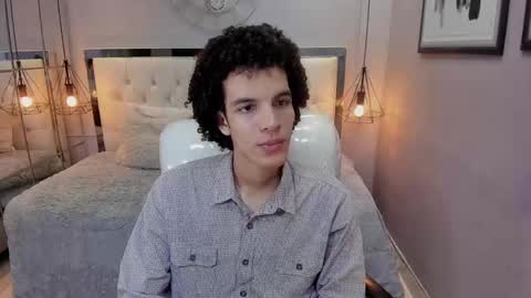 Snapshot of felix_haze chatting on 05/23/26, 05:39 FELIPE online show from 05/23/26, 05:39