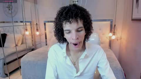 Snapshot of felix_haze chatting on 06/04/26, 05:30 FELIPE online show from 06/04/26, 05:30