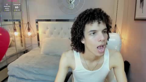 Snapshot of felix_haze chatting on 06/07/26, 06:11 FELIPE online show from 06/07/26, 06:11