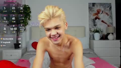 Felix online show from 02/11/25, 10:50