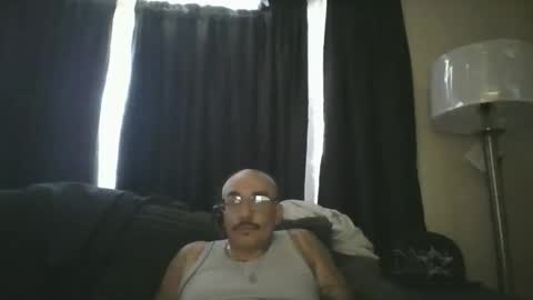 felixrlarios25 online show from 05/12/26, 06:38