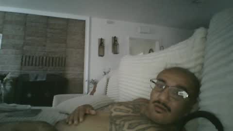 felixrlarios25 online show from 07/17/26, 09:08