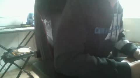 Snapshot of fem_alice_louis_dom chatting on 09/24/25, 04:32 fem_alice_louis_dom online show from 09/24/25, 04:32