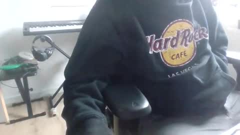 Snapshot of fem_alice_louis_dom chatting on 10/01/25, 08:42 fem_alice_louis_dom online show from 10/01/25, 08:42