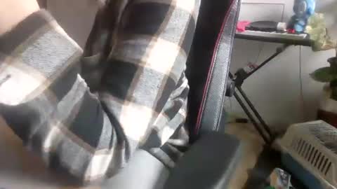 Snapshot of fem_alice_louis_dom chatting on 10/16/25, 08:37 fem_alice_louis_dom online show from 10/16/25, 08:37