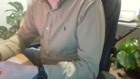 Snapshot of fem_alice_louis_dom chatting on 10/20/25, 06:52 fem_alice_louis_dom online show from 10/20/25, 06:52