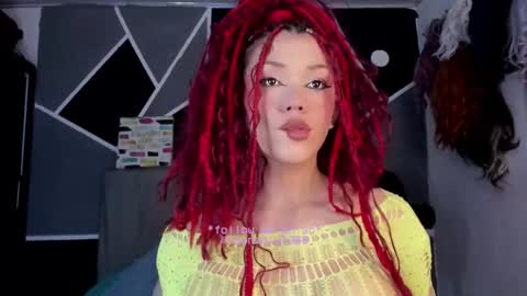 Snapshot of fem_boy6 chatting on 11/12/25, 09:25 fem_boy6 online show from 11/12/25, 09:25