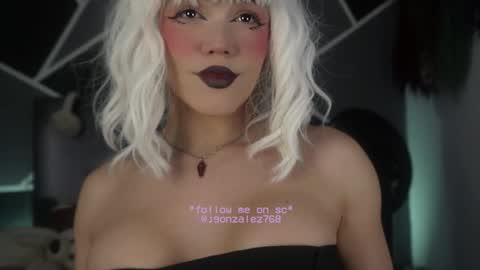 Snapshot of fem_boy6 chatting on 12/03/25, 09:02 fem_boy6 online show from 12/03/25, 09:02