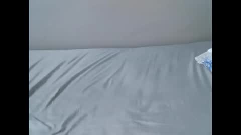 Snapshot of femaqueen chatting on 11/24/25, 08:08 Navil online show from 11/24/25, 08:08