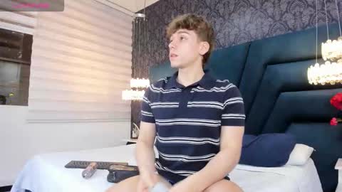 Femboy Max online show from 03/15/26, 11:38