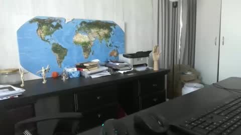 Snapshot of femdomsubby chatting on 12/05/24, 01:47 femdomsubby online show from 12/05/24, 01:47