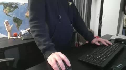 Snapshot of femdomsubby chatting on 12/18/24, 10:40 femdomsubby online show from 12/18/24, 10:40