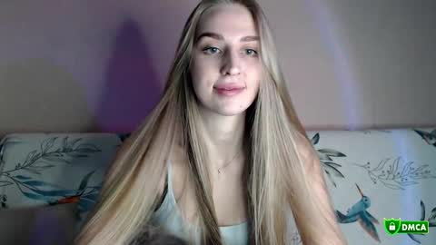 Femke online show from 12/18/25, 09:43