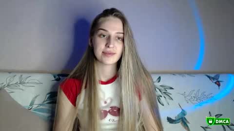 Femke online show from 12/22/25, 06:38
