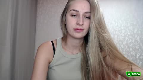 Femke online show from 04/15/26, 08:09