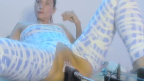 stefannia online show from 12/10/24, 02:05