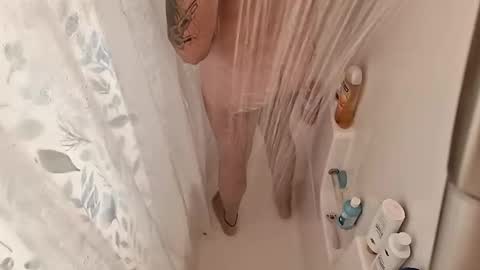 Snapshot of fenrir226453 chatting on 10/09/25, 11:52 fenrir226453 online show from 10/09/25, 11:52