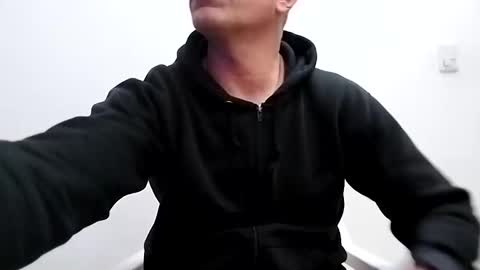 Snapshot of fer797 chatting on 11/03/25, 06:20 Fernando online show from 11/03/25, 06:20