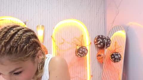 Ferchis  online show from 10/10/25, 12:04