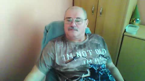 Snapshot of ferda5908736 chatting on 01/26/25, 08:36 ferda5908736 online show from 01/26/25, 08:36