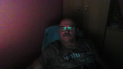 Snapshot of ferda5908736 chatting on 01/27/25, 05:26 ferda5908736 online show from 01/27/25, 05:26