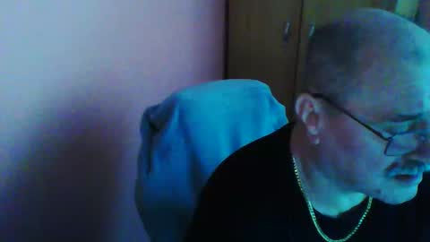 Snapshot of ferda5908736 chatting on 02/02/25, 02:02 ferda5908736 online show from 02/02/25, 02:02