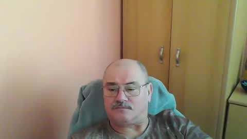 Snapshot of ferda5908736 chatting on 02/16/25, 07:15 ferda5908736 online show from 02/16/25, 07:15