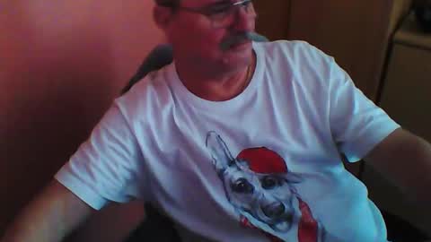 Snapshot of ferda5908736 chatting on 02/25/25, 02:44 ferda5908736 online show from 02/25/25, 02:44